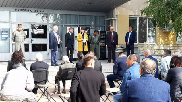 <p>
	Андрея Андреев (вторият от дясно) по време на събитието. <em>Снимка: Силвия Грозева, Bloomberg TV Bulgaria</em></p>
