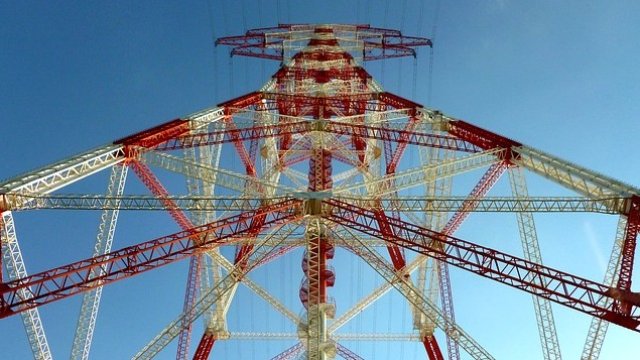 Експерт: Мораториумът за тока обезкуражава инвестиции в електроенергетиката у нас