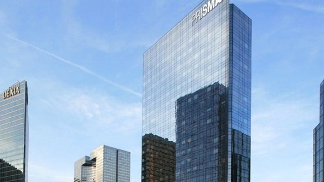 <p>
	Кулата&nbsp;La Tour Prisma в Париж. <em>Снимка: JLL</em></p>
