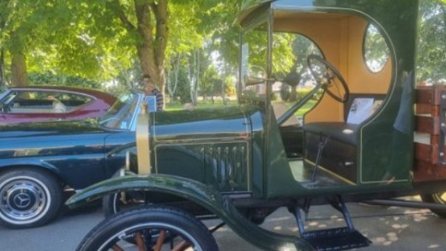 Заслужава ли си инвестицията в ретро автомобил?