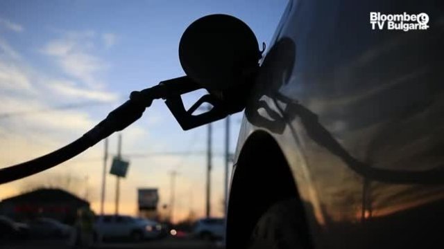 Защо толкова поскъпват горивата във Великобритания?