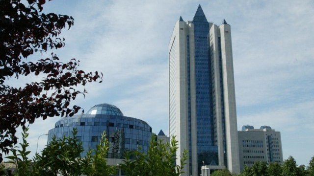 <p>
	Централата на &quot;Газпром&quot; в Москва. Снимка: <em>Газпром</em></p>

