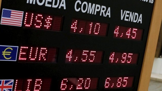 <p>
	Зелените пари поевтиняха спрямо кошницата от 6 основни валути. <em>Снимка: Ройтерс</em></p>
