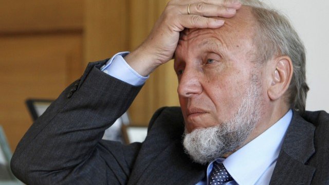 <p>
	Ханс-Вернер Зин:&nbsp;Франция и Южна Европа остават в хронична криза, масовата безработица води до политическа радикализация и застрашава стабилността на Европа. <em>Снимка: архив Ройтерс</em></p>
