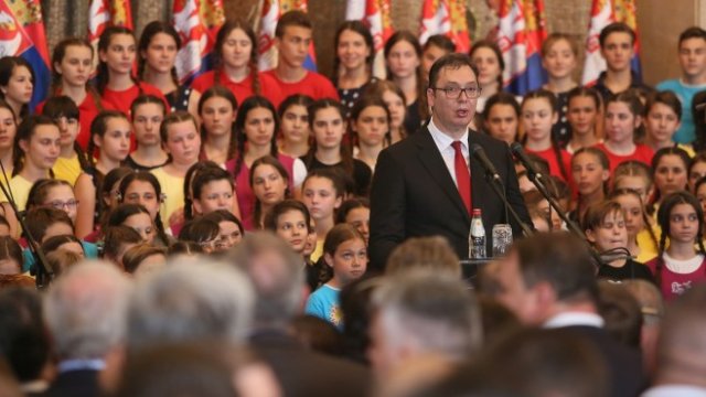 <p>
	Вучич при встъпването си в длъжност на 23 юни. <em>Снимка: Архив Ройтерс</em></p>
