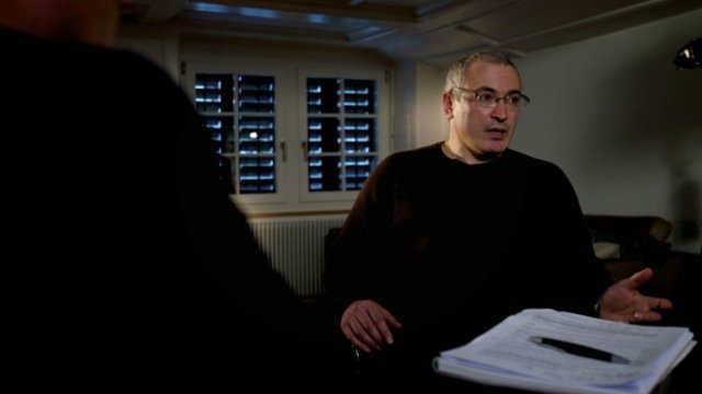 <p>
	<em>Михаил Ходорковски. Снимка:&nbsp;Gianluca Colla/Bloomberg</em></p>
