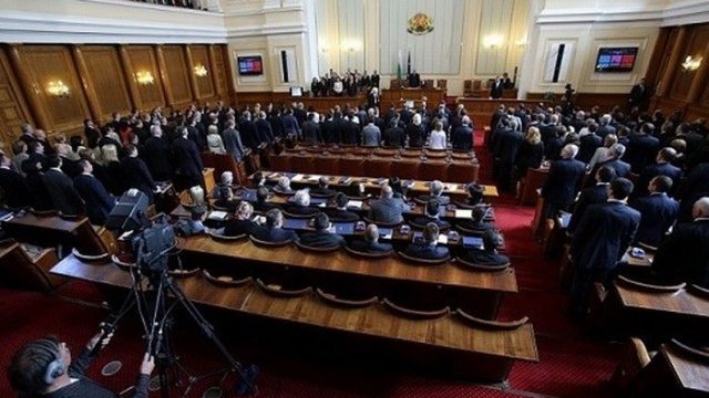 <p>
	Единственият кандидат за шеф на финансовия регулатор е зам.-финансовият министър Карина Караиванова.<em> Снимка: БТА</em></p>
