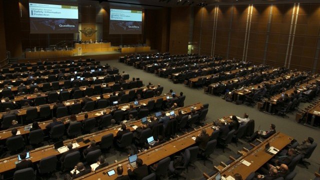 <p>
	Делегати на срещата на&nbsp;Международната организация за гражданско въздухоплаване в Монреал. <em>Снимка: Ройтерс</em></p>
