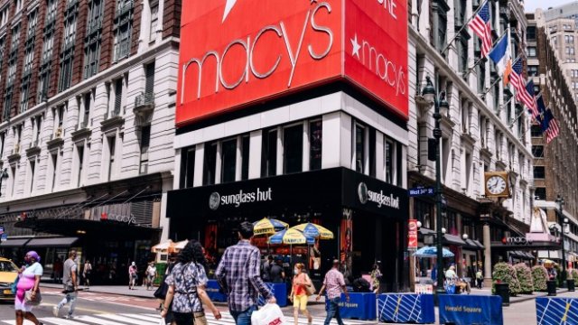 <p>
	Този билборд е причината за съдебната битка. <em>Снимка:&nbsp;Nina Westervelt/Bloomberg</em></p>
