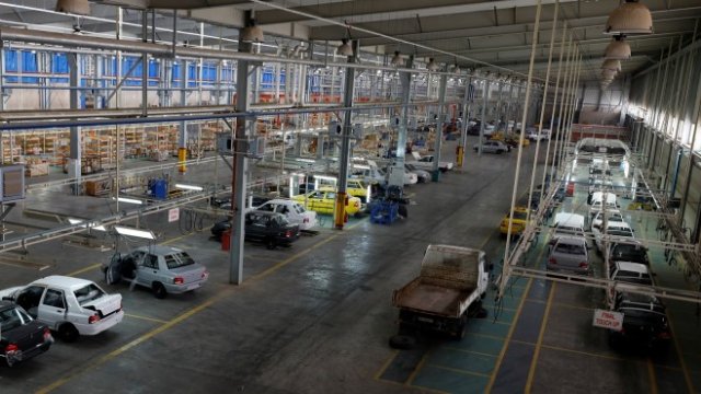 <p>
	Фабриката на&nbsp;Saipa в сирийската провинция Хомс. <em>Снимка: Архив Ройтерс</em></p>
