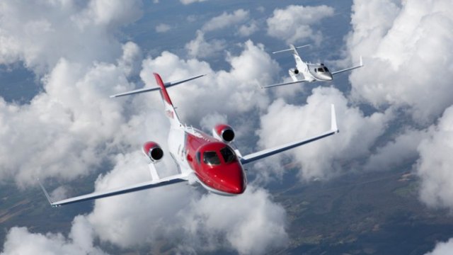 <p>
	<em>Снимка: HondaJet</em></p>
