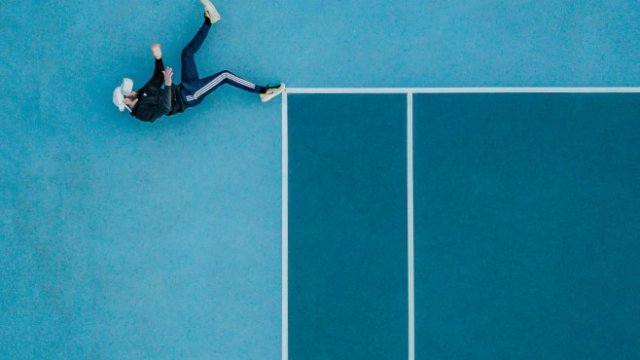 <p>
	<em>Снимка:&nbsp;<a href="https://unsplash.com/@zekedrone?utm_source=unsplash&amp;utm_medium=referral&amp;utm_content=creditCopyText">Martin Sanchez</a>&nbsp;on&nbsp;<a href="https://unsplash.com/s/photos/metaverse?utm_source=unsplash&amp;utm_medium=referral&amp;utm_content=creditCopyText">Unsplash</a></em></p>
