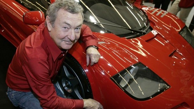 <p>
	Барабанистът и един от основателите на Pink Floyd Ник Мейсън. <em>Снимка: Ройтерс</em></p>
