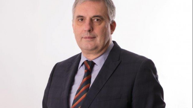 Ивайло Калфин