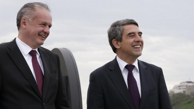 <p>
	Андрей Киска (вляво) и Росен Плевнелиев. Снимка: <em>Президенство на Република България</em></p>
