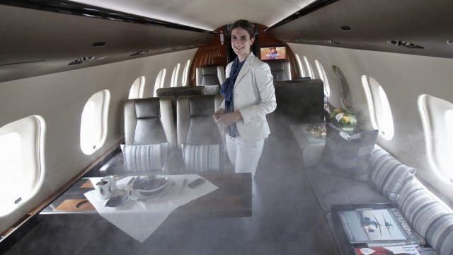 <p>
	По линията Ню Йорк-Лос Анджелис има сериозно търсене от страна на клиенти, готови да платят по-висока цена за място в първа класа. <em>Снимка: Ройтерс</em></p>
