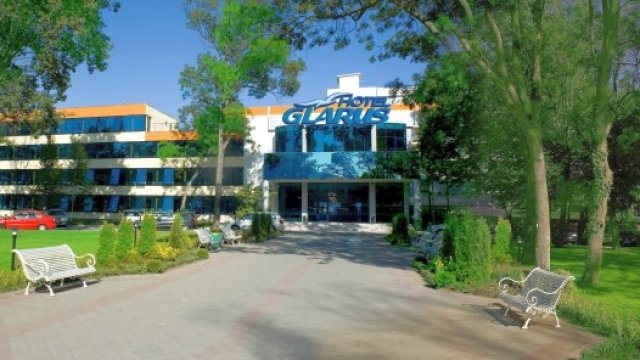 <p>
	Хотел "Гларус" к.к. Слънчев бряг Снимка: synergon.bg</p>
