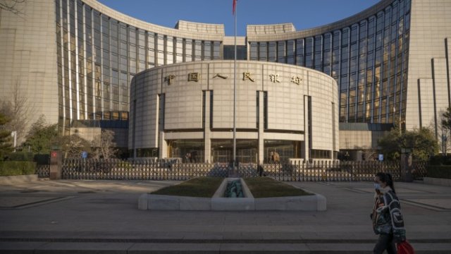 Китайският централен банкер: финансовата система е като цяло стабилна