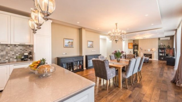 <p>
	<em>Снимка: Unique Estates</em></p>
