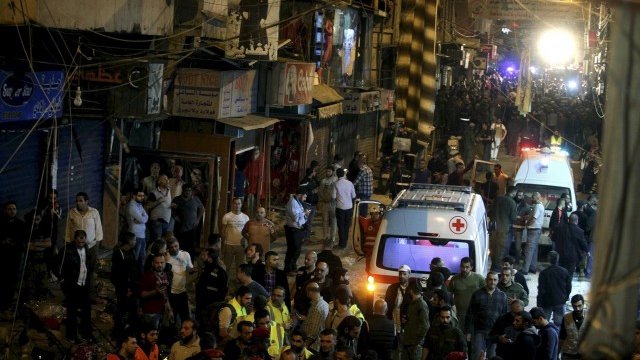 <p>
	Районът на атентата. <em>Снимка: Ройтерс</em></p>
