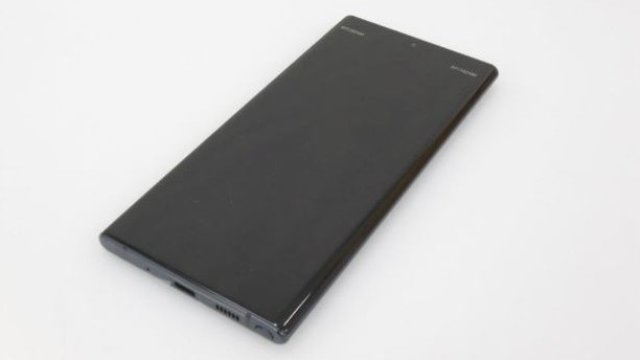 <p>
	<em>Снимка:&nbsp;fccid.io</em></p>
