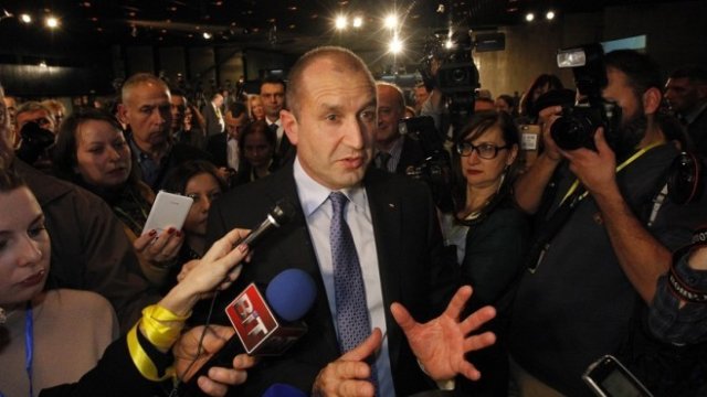 <p>
	Румен Радев. Снимка: Олег Попов,<em> Investor Media Group</em></p>
