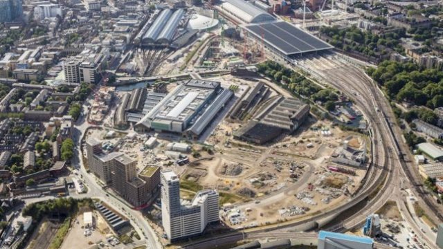 <p>
	Сред наемателите на офиси в проекта се отличават имената на Google Inc. и BNP Paribas Real Estate. <em>Снимка: архив, Ройтерс</em></p>
