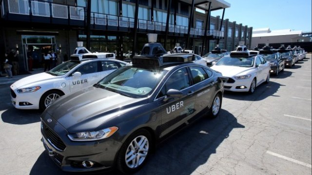 <p>
	Безпилотните автомобили на&nbsp;Uber. <em>Снимка: Ройтерс</em></p>
