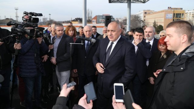 <p>
	Бойко Борисов в Стара Загора.<em> Снимка: Правителствена прес служба</em></p>
