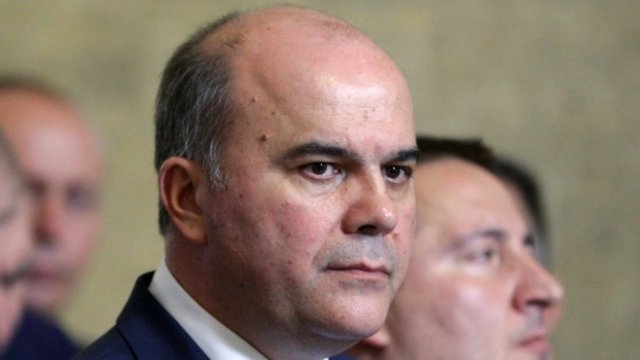 <p>
	Бисер Петков.&nbsp;<em>Снимка: БТА</em></p>
