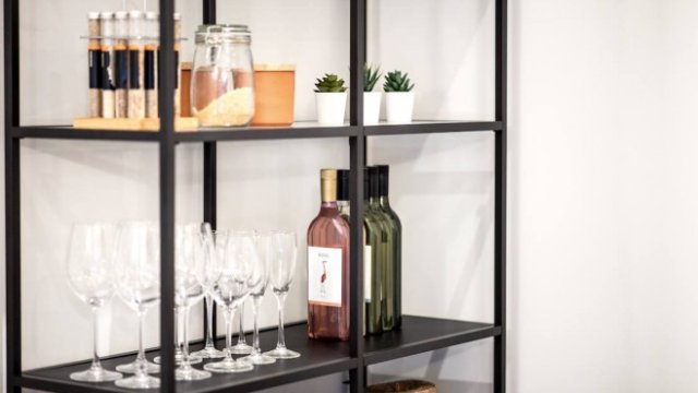 <p>
	<em>Снимка: Gar&ccedil;on Wines Facebook Page</em></p>
