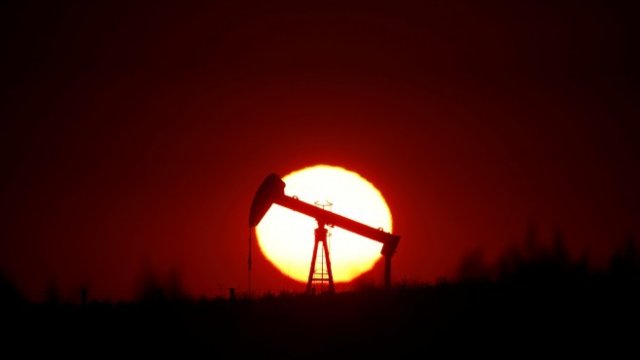 Незаконно ли е решението на Саудитска Арабия да наводни пазара с петрол?