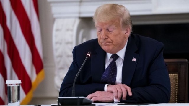 Байдън слага примката на рецесията на врата на Тръмп