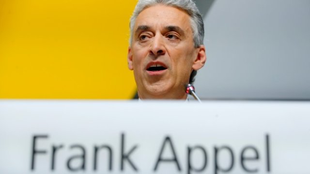<p>
	Главният изпълнителен директор на&nbsp;Deutsche Post DHL Group Франк Апел. <em>Снимка: Ройтерс</em></p>
