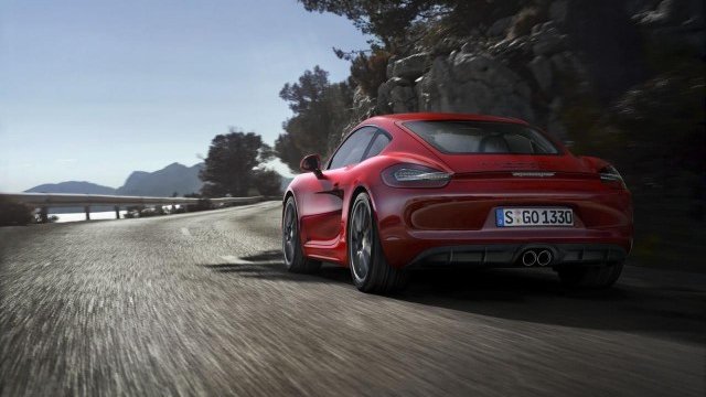 <p>
	Cayman GTS. <em>Снимка: Porsche </em></p>
