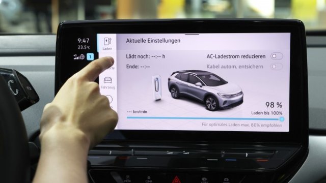 Автомобилът става най-сложното интернет устройство