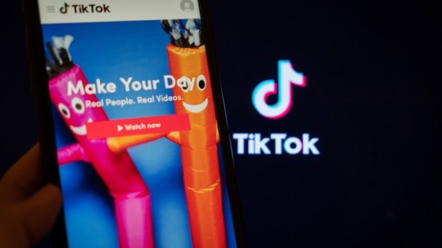 <p>
	<span class="tlid-translation translation" lang="bg"><span title="">Уебсайтът на приложението TikTok на ByteDance Ltd.&nbsp; </span></span><em>Снимка: Yan Cong/Bloomberg</em></p>
