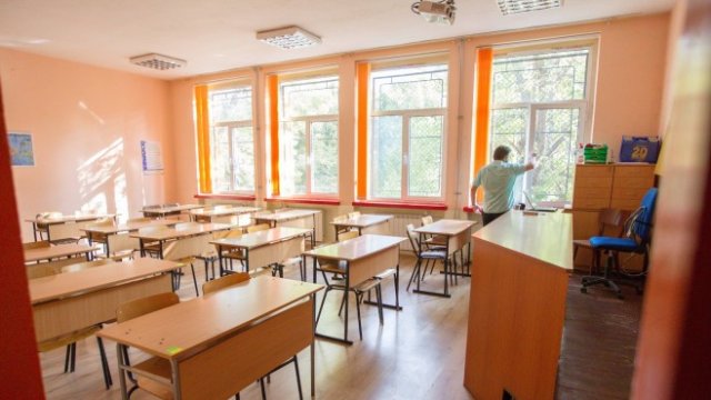 <p>
	<em>Снимка: Димитър Кьосемарлиев, Investor Media Group</em></p>
