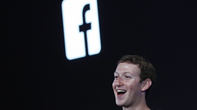 <p>
	Марк Зукърбърг. <em>Снимка: архив Ройтерс</em></p>
