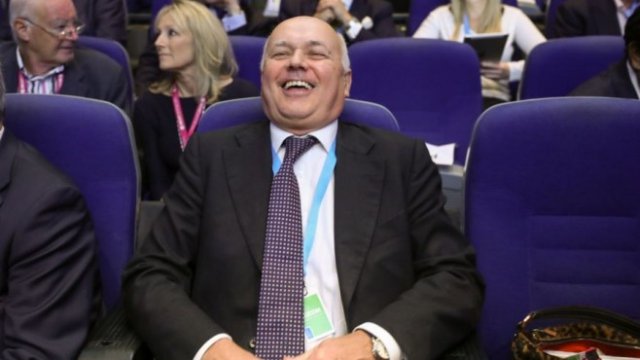 <p>
	Бившият лидер на консерваторите Иън Дънкан Смит.<em> Снимка: Chris Ratcliffe/Bloomberg</em></p>
