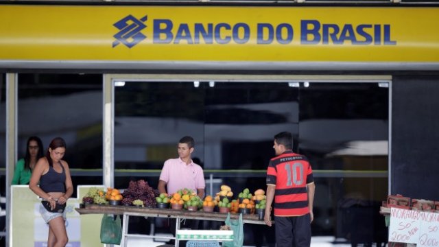 <p>
	Инфлацията остава под целевото ниво на централната банка. <em>Снимка: Ройтерс</em></p>
