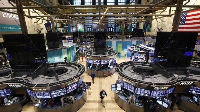 <p>
	Промяната на курсовете на някои от най-големите компоненти на Wall Street говори за нарастващото безпокойство за рисковете.&nbsp;<span style="font-size: 12px;">Снимка: Ройтерс</span></p>
