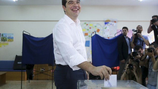 <p>
	Алексис Ципрас. <em>Снимка: архив Ройтерс</em></p>
