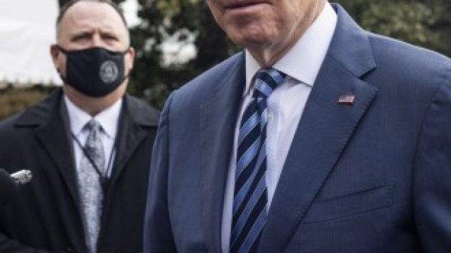 <p>
	<em>Снимка: Jim Lo Scalzo/EPA/Bloomberg</em></p>
