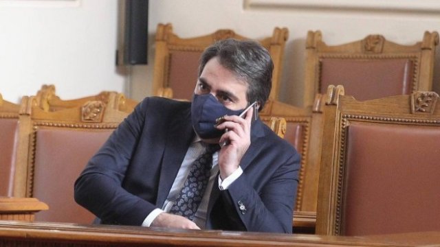 <p>
	Асен Василев, Снимка: Димитър Кьосемарлиев, Investor Media Group</p>
