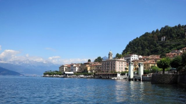 <p>
	Езерото Комо в Италия. <em>Снимка: pixabay.com</em></p>
