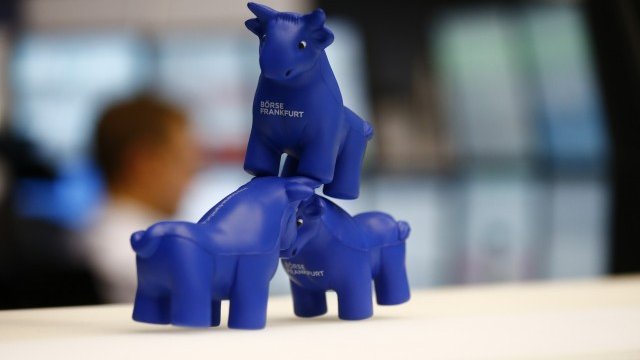 <p style="text-align: justify;">
	Биковете бяха повече от мечките на борсите в региона на ЦИЕ през октомври. <em>Снимка: архив, Ройтерс</em></p>
