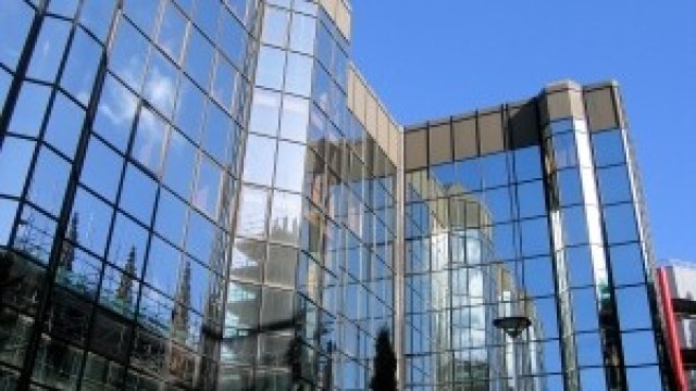 <p>
	Празните офиси в центъра на София са се увеличили заради новите проекти, които излязоха на пазара и все още не са заети на 100%. <em>Снимка: sxc.hu</em></p>
