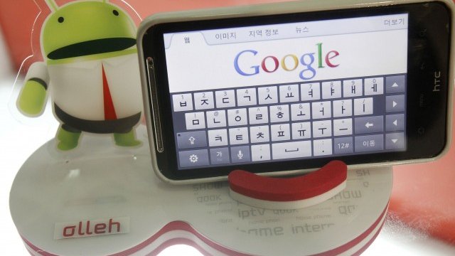 <p>
	С придобиването на все повече патенти Google се опитва да защити мобилната си операционна система Android. <em>Снимка: Ройтерс</em></p>
