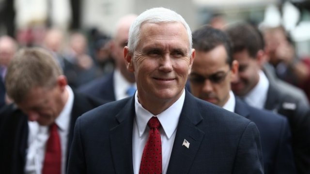 <p>
	Майк Пенс. <em>Снимка: Архив Ройтерс</em></p>
